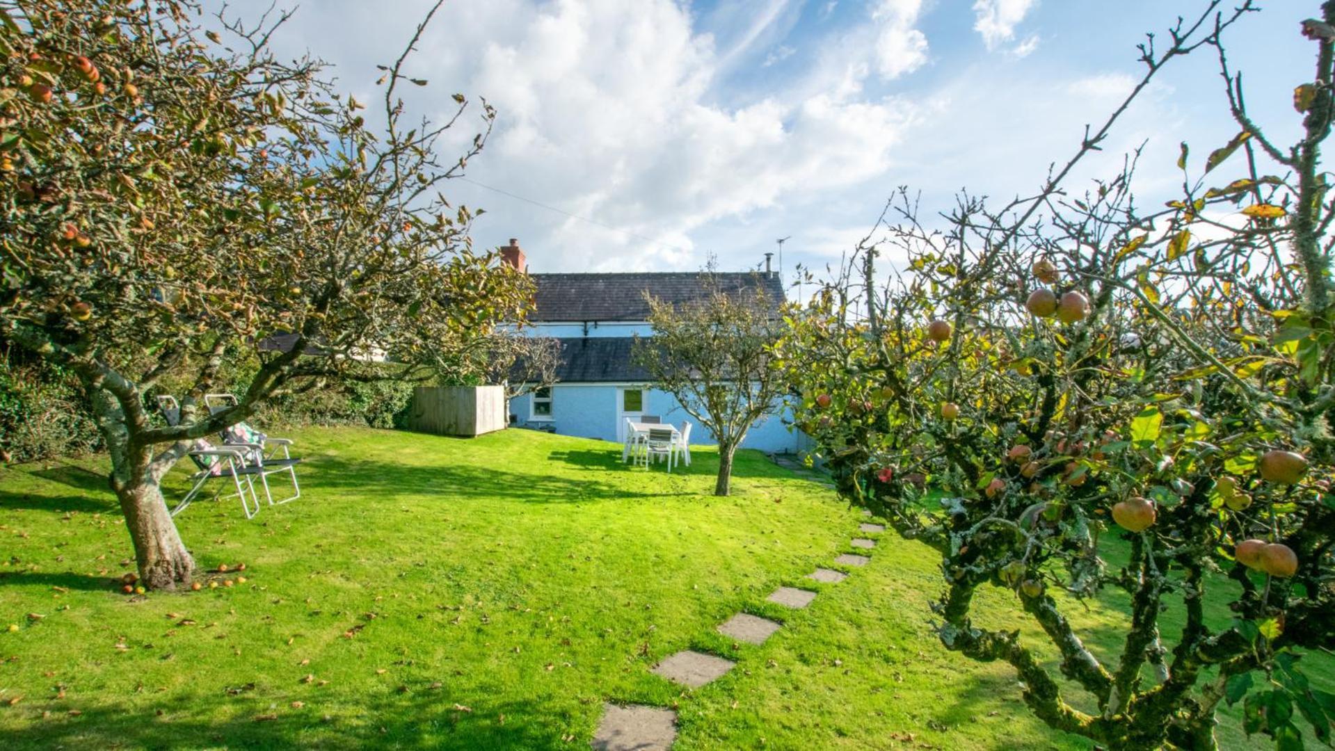 West End Cottage Llangennith Bagian luar foto